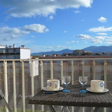 Saint-cyprien : 2 Pieces, 5 Couchages, Balcon, Parking, Proche - Fr-1-225d-485 Apartament